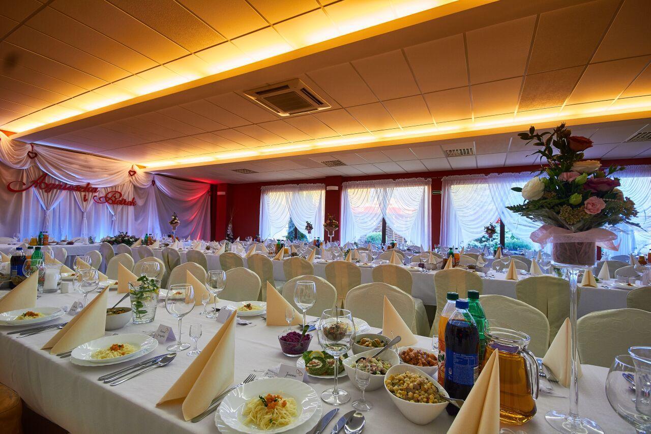 Hotel Paola Kutno Exteriör bild