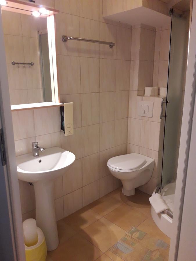 Hotel Paola Kutno Exteriör bild